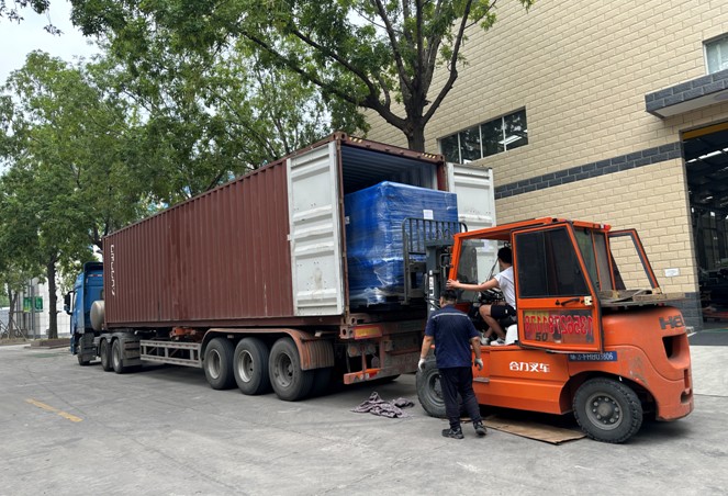 万利高速金属圆锯机光耀启航保加利亚